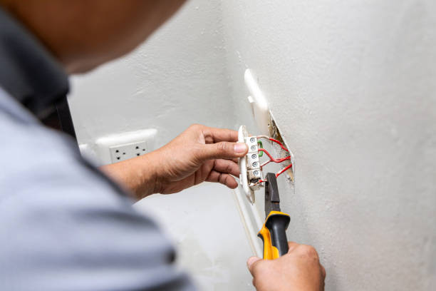 Best Licensed Electrician  in Wilsonville, OR